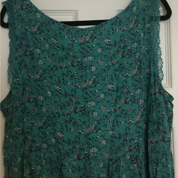 L C Lauren Conrad Green Feminine Sleeveless Women’s Tank Top - Picture 5 of 16